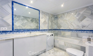 Ruim verhoogd tuinappartement met panoramisch zeezicht te koop in Benahavis - Marbella 780208 