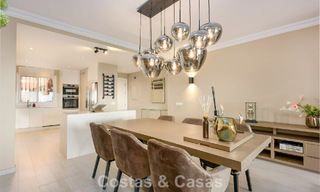 Ruim verhoogd tuinappartement met panoramisch zeezicht te koop in Benahavis - Marbella 780226 