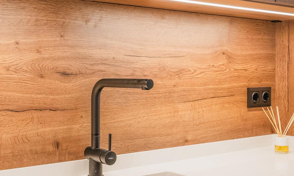 4-slaapkamer luxe appartement te koop in een beveiligd complex direct aan de golfbaan in Nueva Andalucia, Marbella 780369