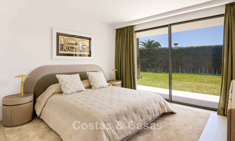 Eigentijdse, mediterrane villa met moderne accenten te koop aan Marbella’s Golden Mile 780397