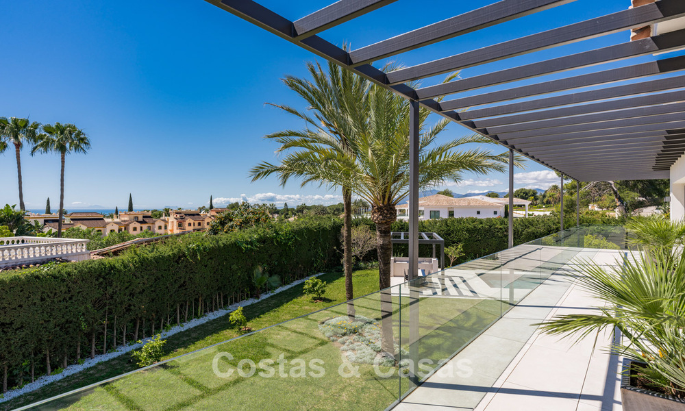 Eigentijdse, mediterrane villa met moderne accenten te koop aan Marbella’s Golden Mile 780403