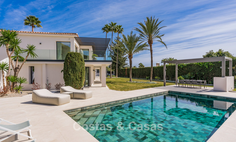 Eigentijdse, mediterrane villa met moderne accenten te koop aan Marbella’s Golden Mile 780410