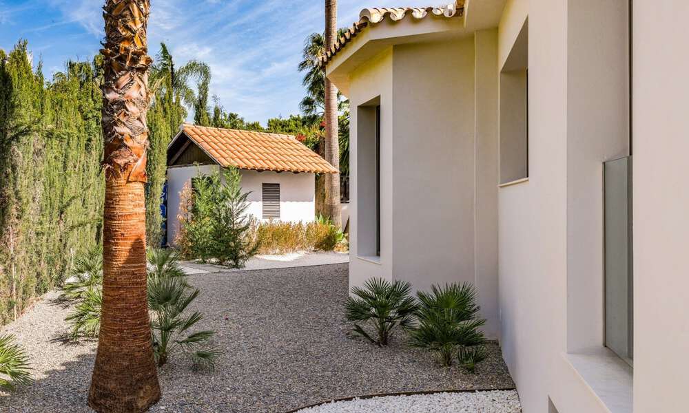 Eigentijdse, mediterrane villa met moderne accenten te koop aan Marbella’s Golden Mile 780411