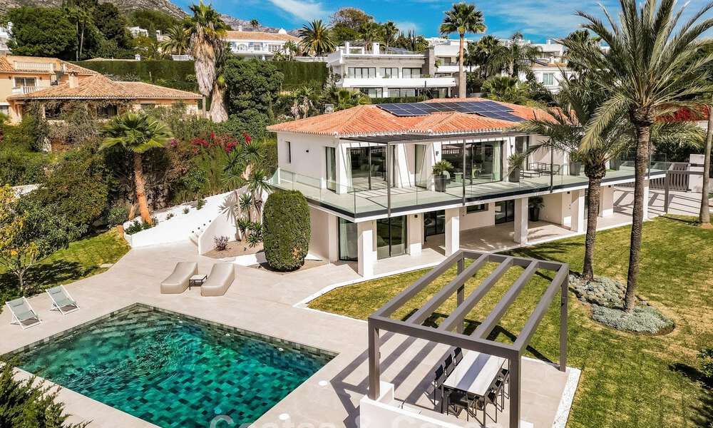 Eigentijdse, mediterrane villa met moderne accenten te koop aan Marbella’s Golden Mile 780417