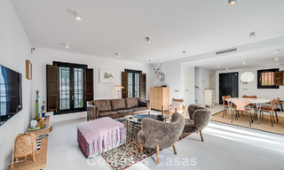 Charmant hoekhuis te koop in een exclusieve urbanisatie op de Golden Mile van Marbella 780489 