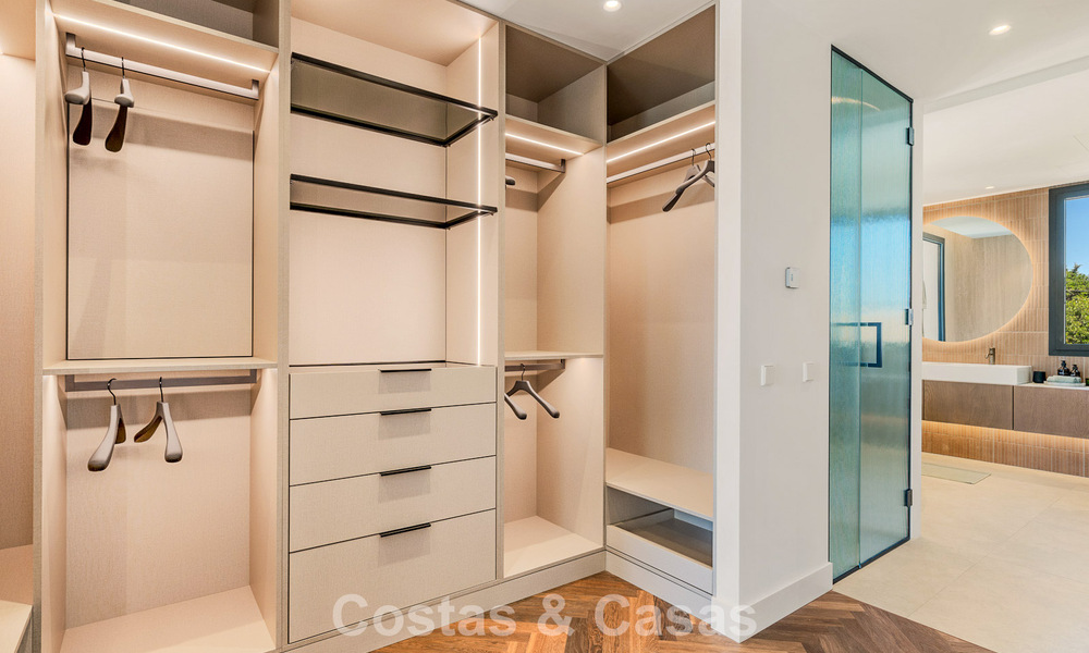 Gloednieuwe, mediterrane luxevilla te koop, dicht bij voorzieningen aan de oostkant van Marbella 780509