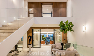 Gloednieuwe, mediterrane luxevilla te koop, dicht bij voorzieningen aan de oostkant van Marbella 780511 