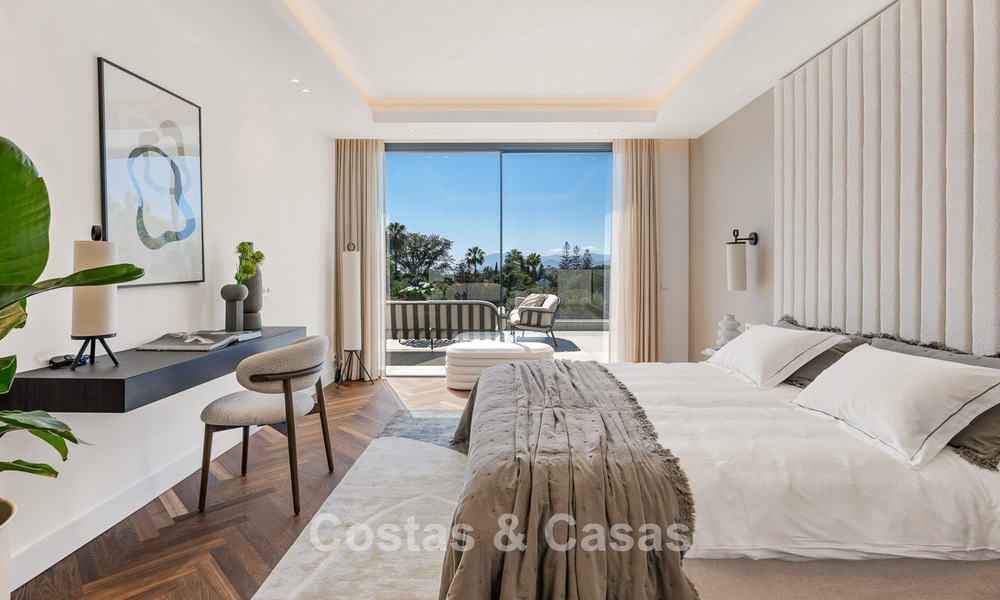 Gloednieuwe, mediterrane luxevilla te koop, dicht bij voorzieningen aan de oostkant van Marbella 780519