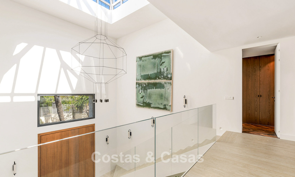 Gloednieuwe, mediterrane luxevilla te koop, dicht bij voorzieningen aan de oostkant van Marbella 780531