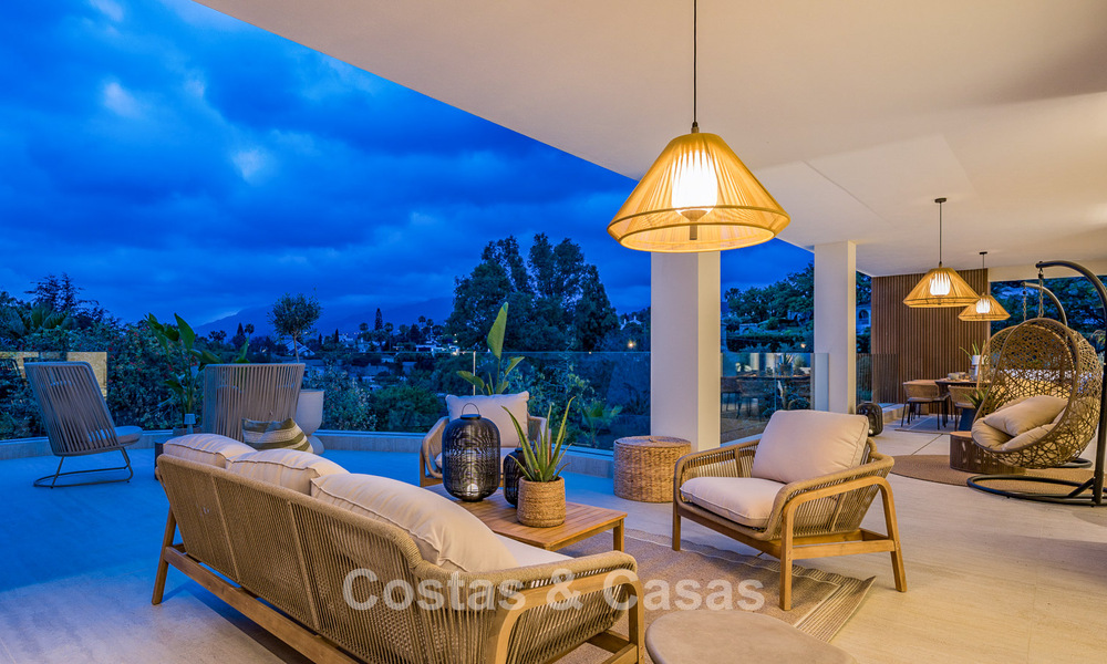 Gloednieuwe, mediterrane luxevilla te koop, dicht bij voorzieningen aan de oostkant van Marbella 780534