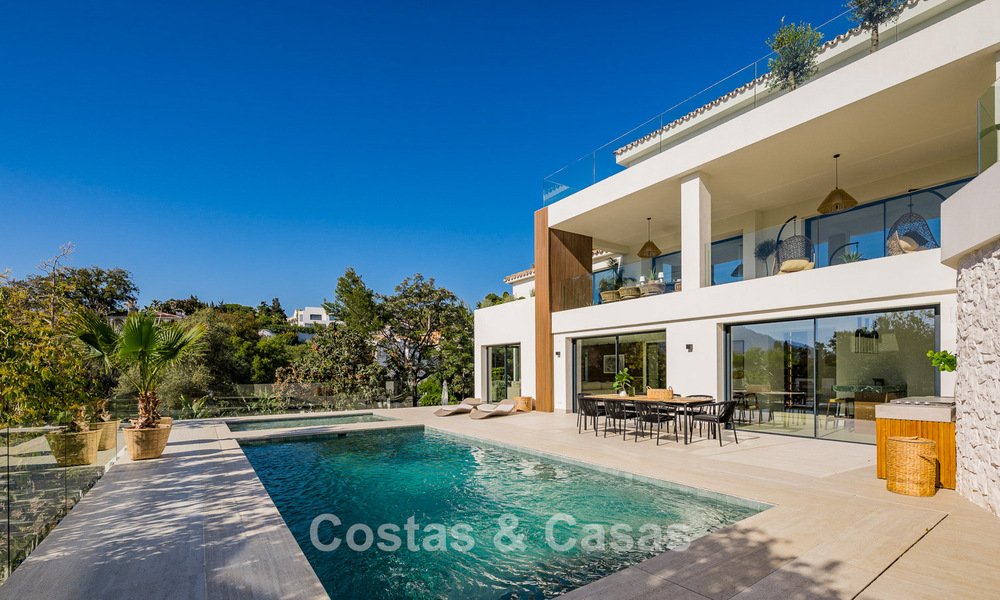 Gloednieuwe, mediterrane luxevilla te koop, dicht bij voorzieningen aan de oostkant van Marbella 780551