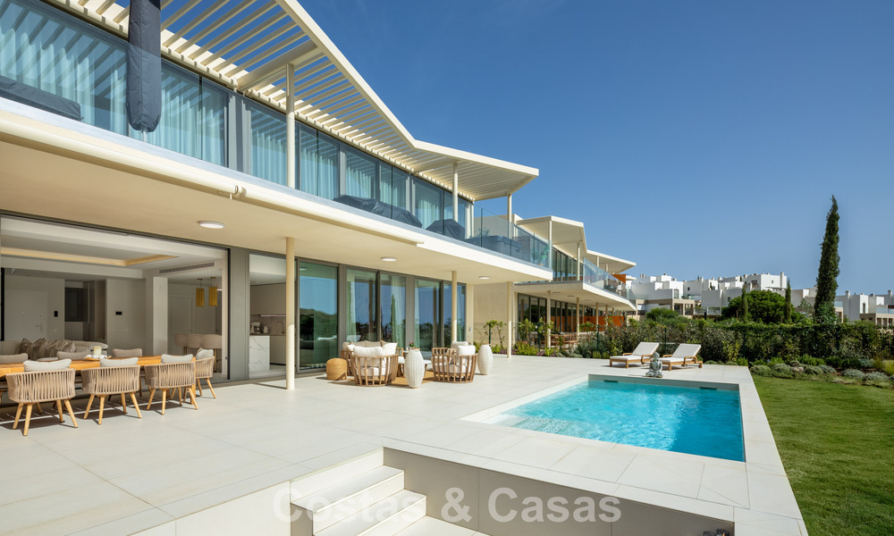 Nieuw, modern, luxe appartement te koop met een grote privétuin en -zwembad i/e high-end lifestyle resort in Benalmadena, Costa del Sol 780574