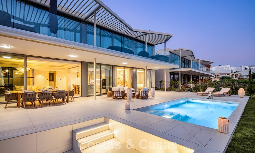 Nieuw, modern, luxe appartement te koop met een grote privétuin en -zwembad i/e high-end lifestyle resort in Benalmadena, Costa del Sol 780579