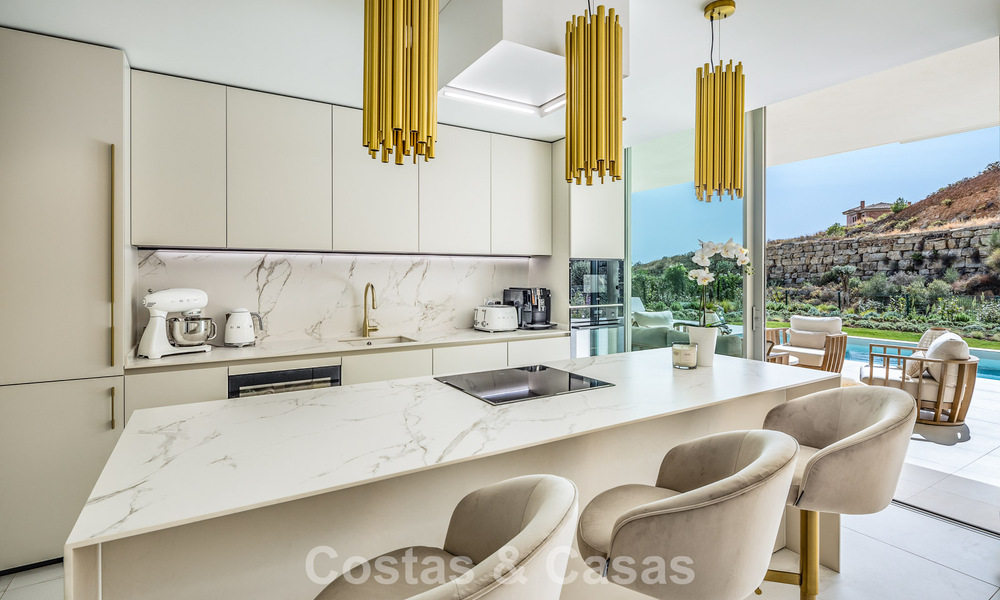 Nieuw, modern, luxe appartement te koop met een grote privétuin en -zwembad i/e high-end lifestyle resort in Benalmadena, Costa del Sol 780589