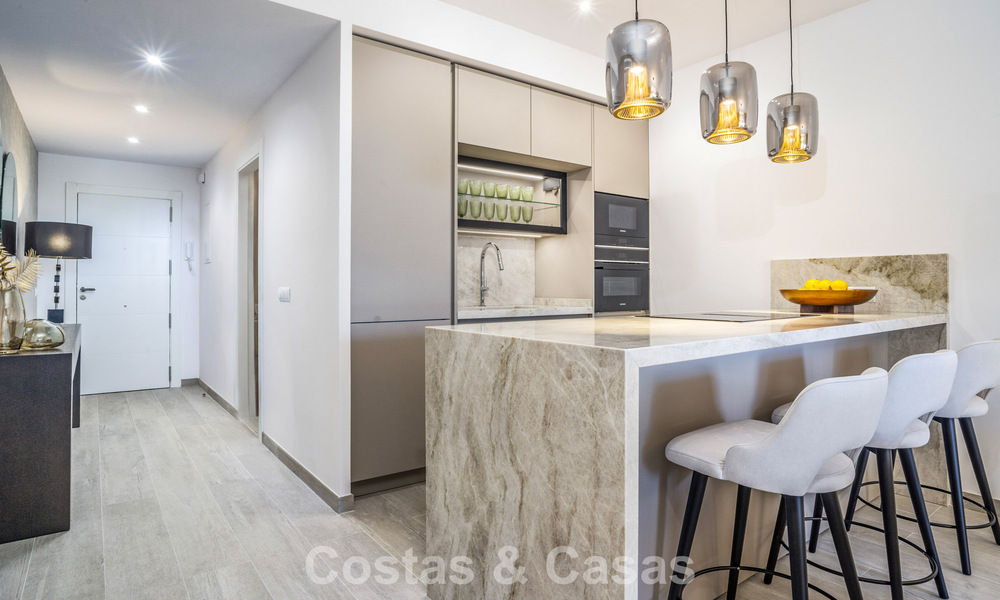 Gerenoveerd 3-slaapkamer tuinappartement op loopafstand van Puerto Banus in Nueva Andalucia, Marbella 780673