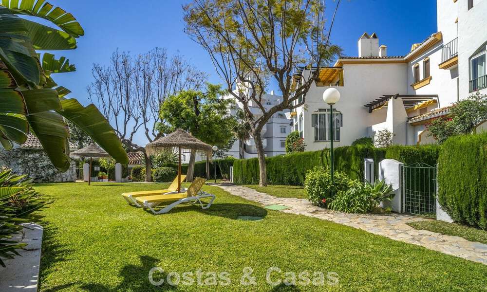 Gerenoveerd 3-slaapkamer tuinappartement op loopafstand van Puerto Banus in Nueva Andalucia, Marbella 780679