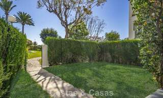 Gerenoveerd 3-slaapkamer tuinappartement op loopafstand van Puerto Banus in Nueva Andalucia, Marbella 780682 