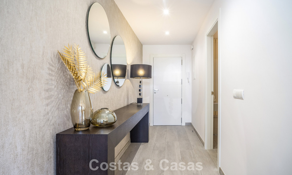 Gerenoveerd 3-slaapkamer tuinappartement op loopafstand van Puerto Banus in Nueva Andalucia, Marbella 780686