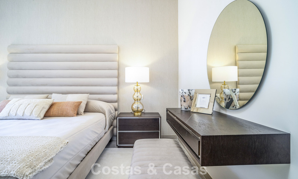 Gerenoveerd 3-slaapkamer tuinappartement op loopafstand van Puerto Banus in Nueva Andalucia, Marbella 780696