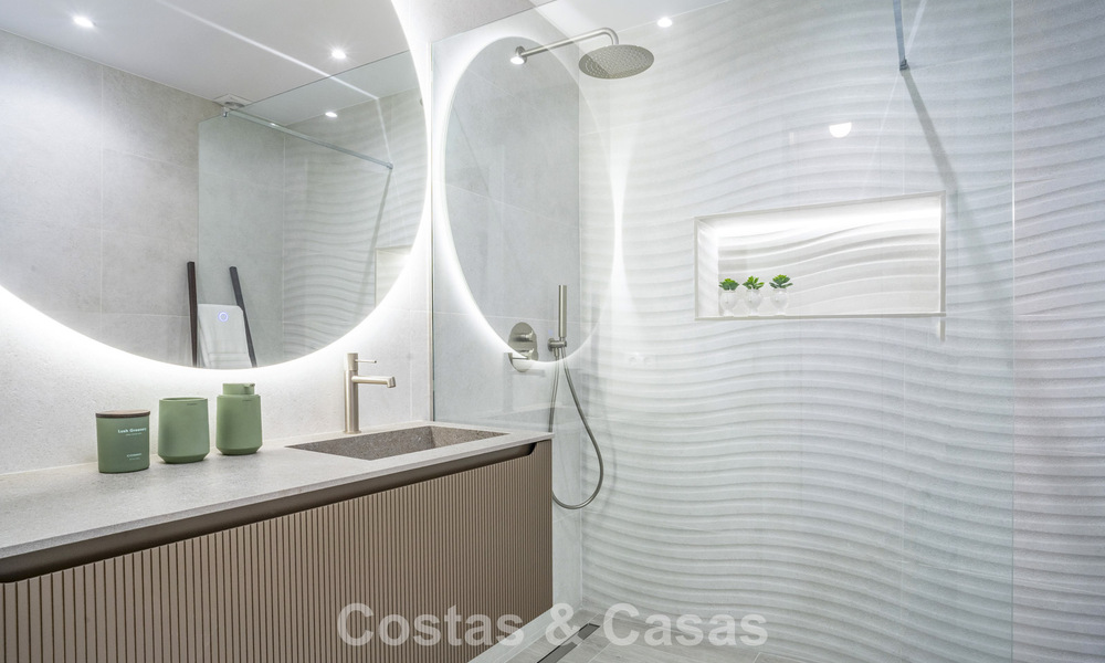 Gerenoveerd 3-slaapkamer tuinappartement op loopafstand van Puerto Banus in Nueva Andalucia, Marbella 780701