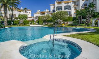 Gerenoveerd 3-slaapkamer tuinappartement op loopafstand van Puerto Banus in Nueva Andalucia, Marbella 780706 