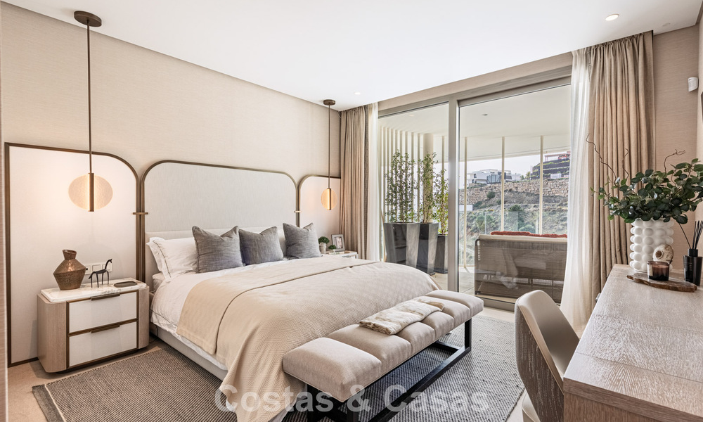 Superieur tuinappartement met panoramisch zeezicht te koop in La Quinta, Marbella - Benahavis 780711