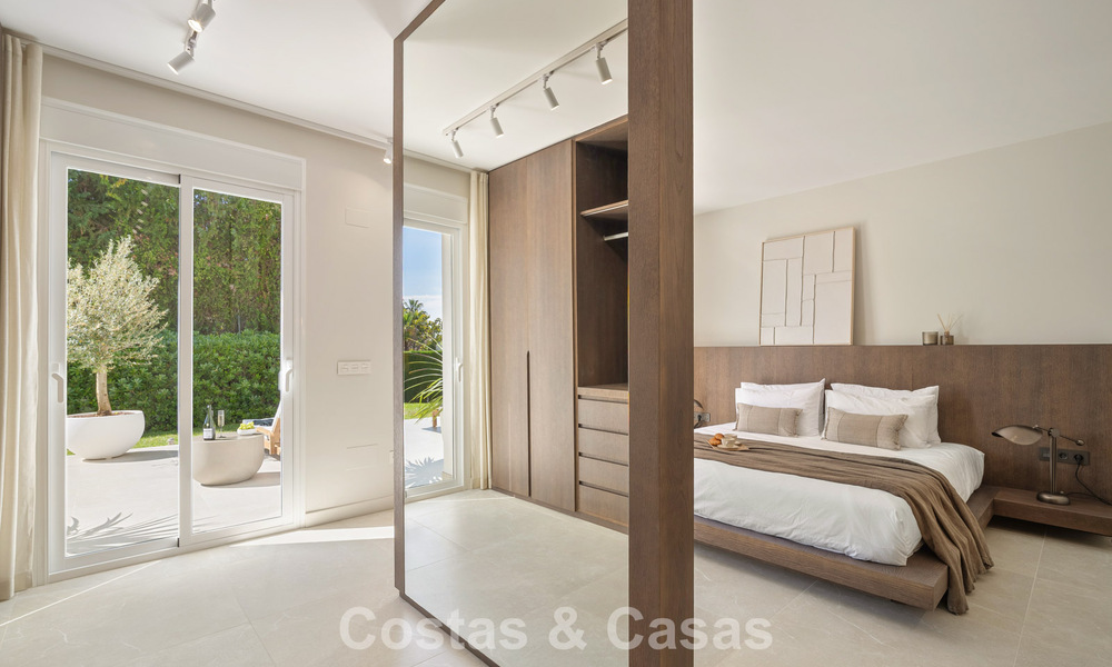 Charmant gerenoveerd townhouse te koop in de populaire golfenclave Aloha Golf, in Nueva Andalucia, Marbella 780878