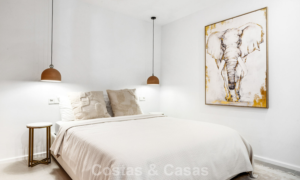 Instapklaar strandappartement met prachtig zeezicht te koop in het westelijke deel van Estepona 781071