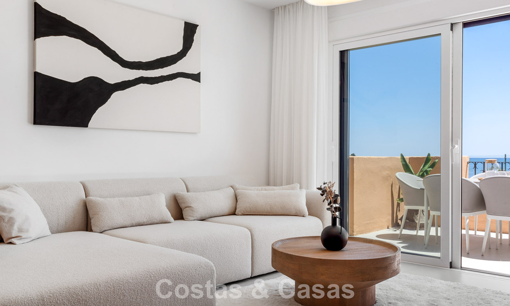 Instapklaar strandappartement met prachtig zeezicht te koop in het westelijke deel van Estepona 781084
