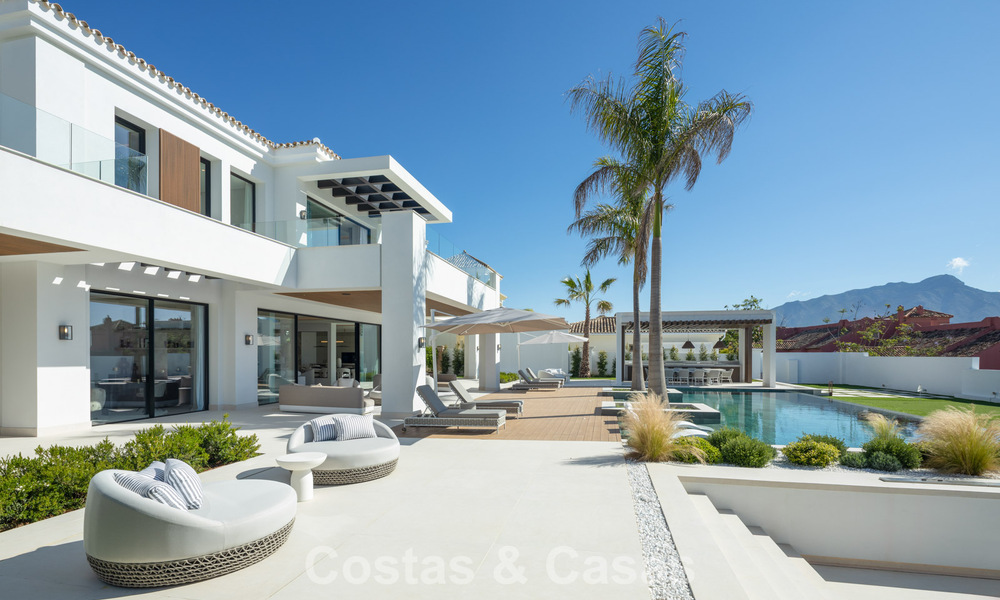 Exclusieve luxevilla met een moderne-Andalusische architectuur te koop met panoramisch zeezicht in Marbella - Benahavis 781203