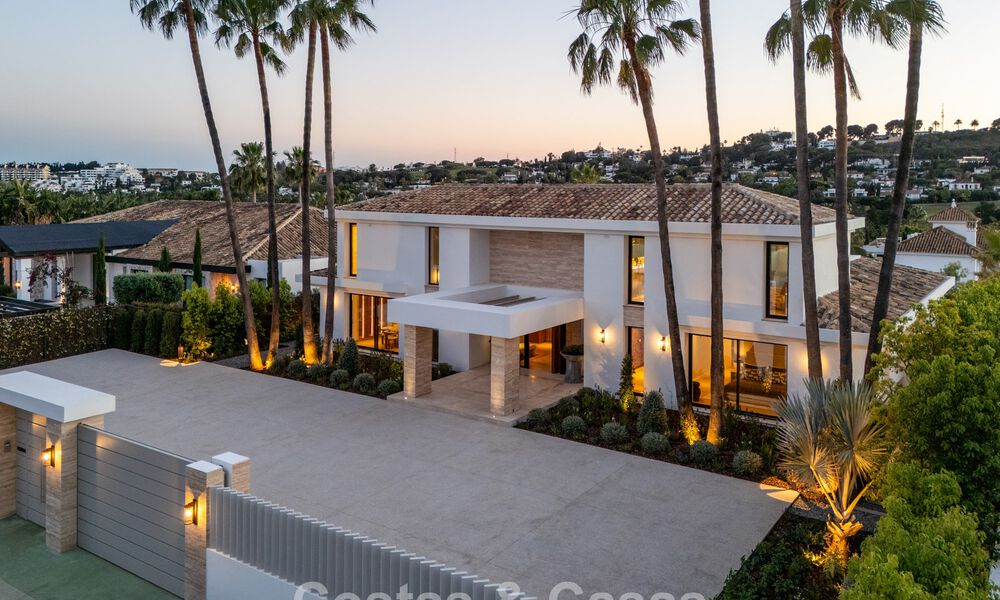Spectaculaire luxevilla te koop in een felbegeerde urbanisatie in Nueva Andalucia, Marbella 781293