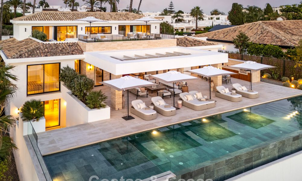 Spectaculaire luxevilla te koop in een felbegeerde urbanisatie in Nueva Andalucia, Marbella 781297