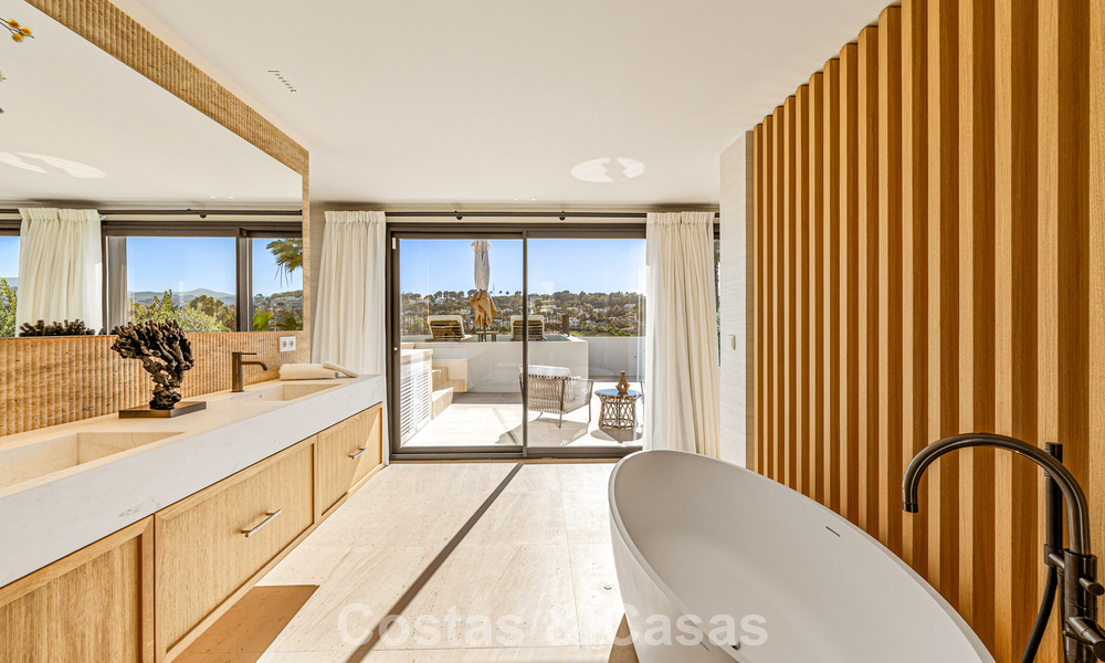 Spectaculaire luxevilla te koop in een felbegeerde urbanisatie in Nueva Andalucia, Marbella 781306
