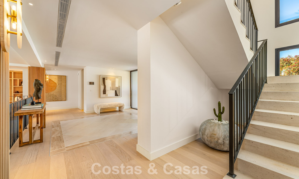 Spectaculaire luxevilla te koop in een felbegeerde urbanisatie in Nueva Andalucia, Marbella 781318