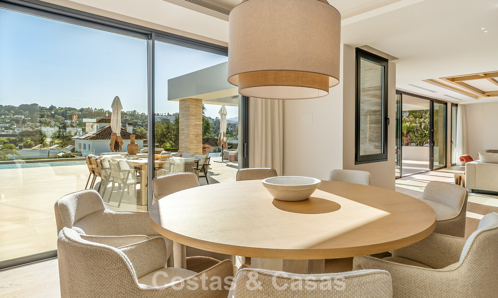 Spectaculaire luxevilla te koop in een felbegeerde urbanisatie in Nueva Andalucia, Marbella 781325