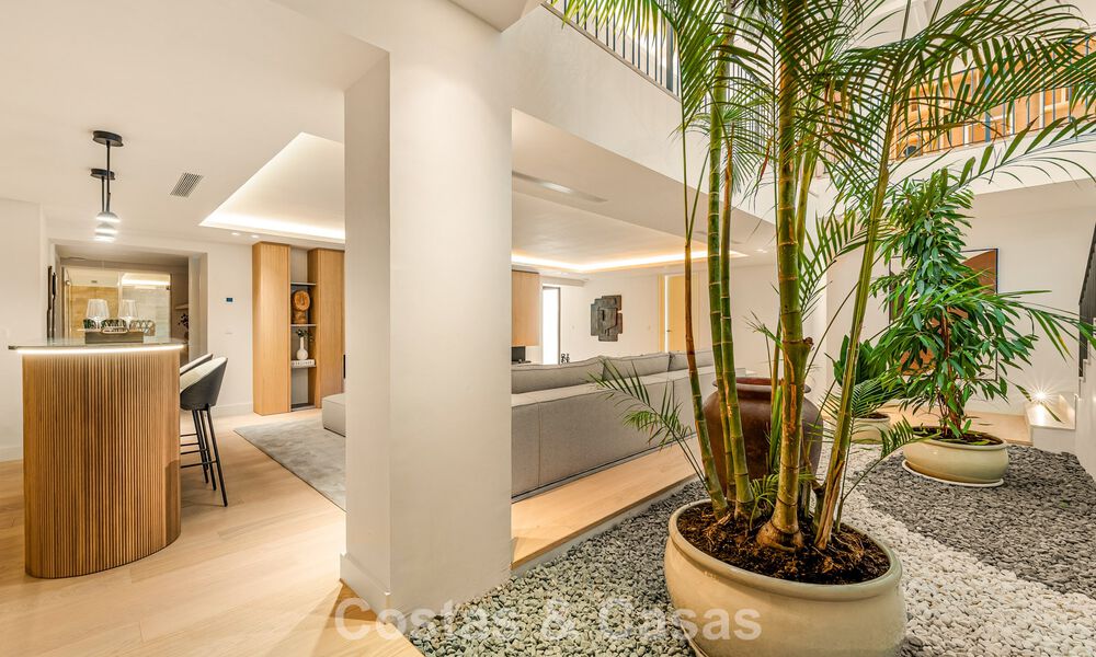 Spectaculaire luxevilla te koop in een felbegeerde urbanisatie in Nueva Andalucia, Marbella 781328