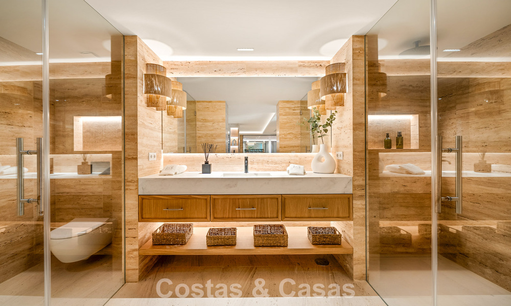 Spectaculaire luxevilla te koop in een felbegeerde urbanisatie in Nueva Andalucia, Marbella 781333