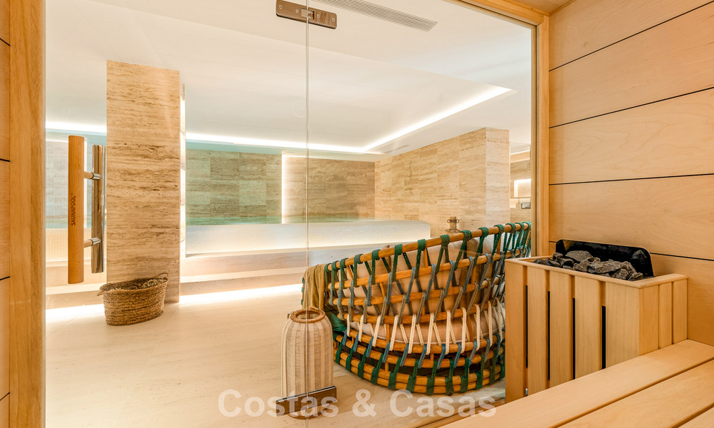 Spectaculaire luxevilla te koop in een felbegeerde urbanisatie in Nueva Andalucia, Marbella 781336