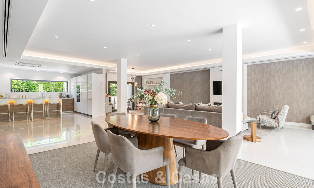 Modernistische familievilla te koop, in een geprefereerde gemeenschap in La Quinta, Marbella - Benahavis 781454