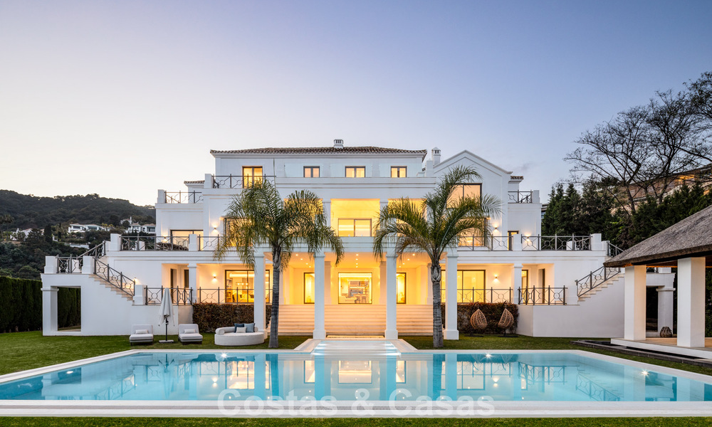 Exclusieve luxevilla met een Andalusische bouwstijl te koop in El Madroñal in Marbella - Benahavis 781596