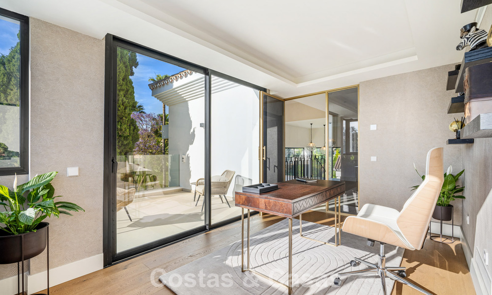 Instapklare, geavanceerde luxevilla te koop eerstelijnsgolf in Nueva Andalucia’s golfvallei, Marbella 781653