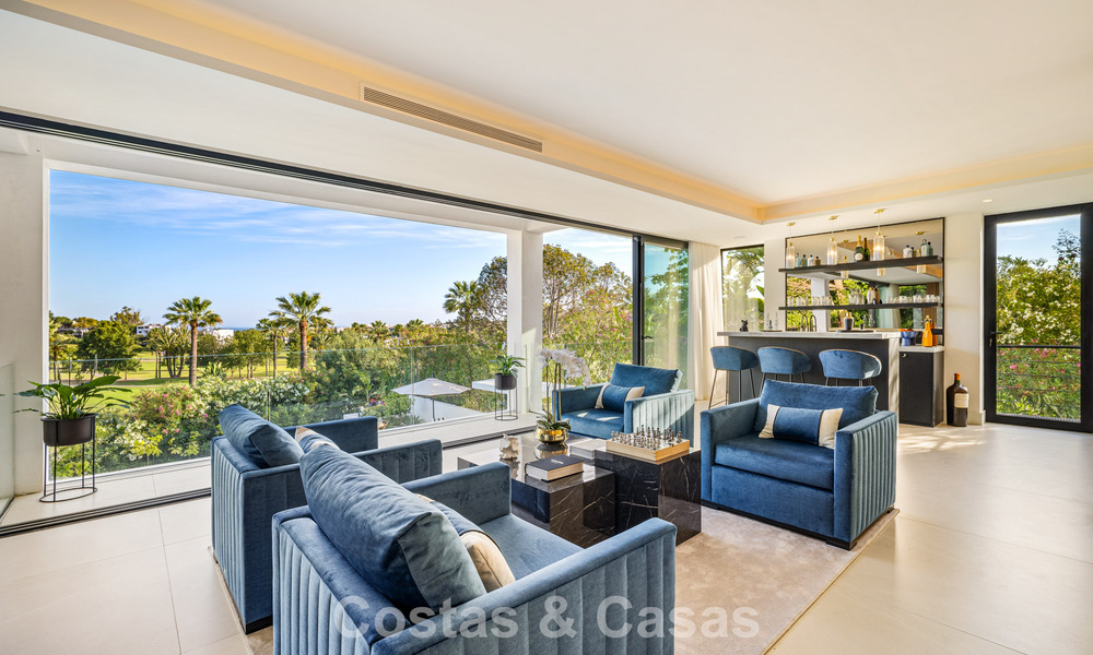Instapklare, geavanceerde luxevilla te koop eerstelijnsgolf in Nueva Andalucia’s golfvallei, Marbella 781676