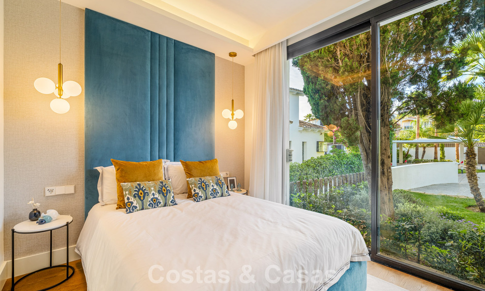 Instapklare, geavanceerde luxevilla te koop eerstelijnsgolf in Nueva Andalucia’s golfvallei, Marbella 781678