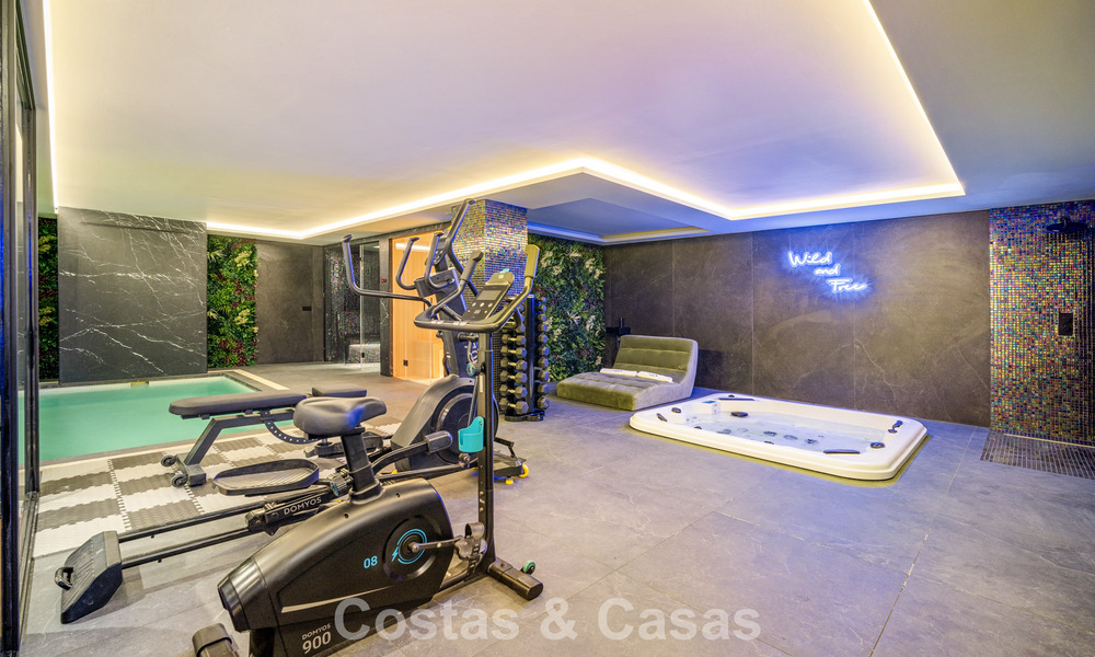 Instapklare, geavanceerde luxevilla te koop eerstelijnsgolf in Nueva Andalucia’s golfvallei, Marbella 781684