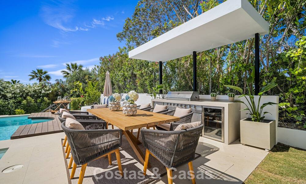 Instapklare, geavanceerde luxevilla te koop eerstelijnsgolf in Nueva Andalucia’s golfvallei, Marbella 781696