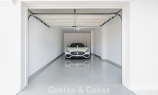 Prachtig gerenoveerd herenhuis te koop eerstelijns Aloha Golf in Nueva Andalucia, Marbella 781717 