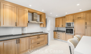 Prachtig gerenoveerd herenhuis te koop eerstelijns Aloha Golf in Nueva Andalucia, Marbella 781725 