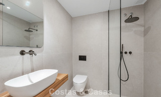 Prachtig gerenoveerd herenhuis te koop eerstelijns Aloha Golf in Nueva Andalucia, Marbella 781742 