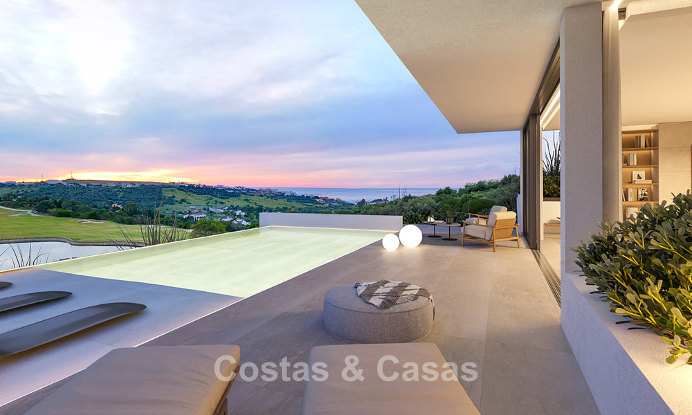 Nieuw op de markt! Hightech designervilla’s te koop in een begeerde golfomgeving nabij het centrum van Estepona 781764
