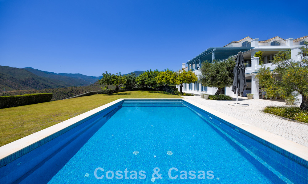 Prachtig Mediterraan landhuis met adembenemend zeezicht te koop in Benahavis - Marbella 781819